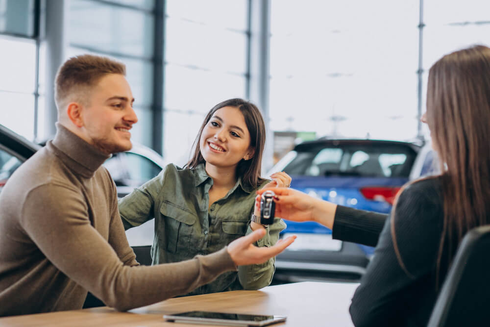 Learn the best time to buy a car and how timing, seasonal sales, interest rates, and dealership incentives can help you save thousands on your next vehicle purchase.